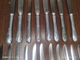 12 Cuchillos Postre y 8 Cuchillos Normales