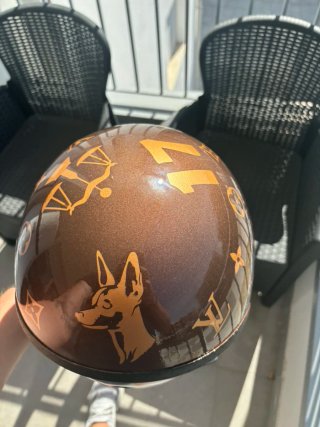Casco personalizzato Louis Vuitton