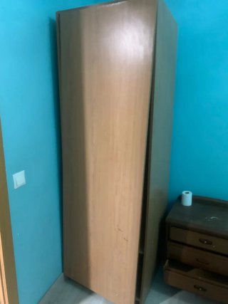 Armario de madera