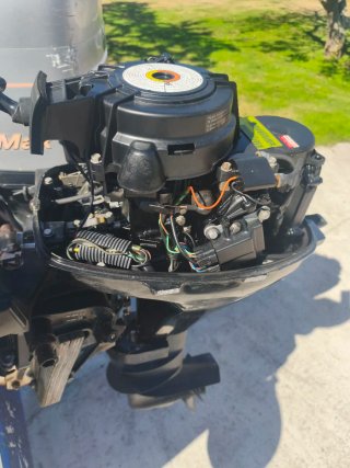 Motor fueraborda nuevo