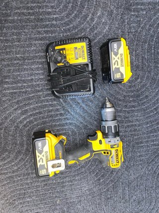 Atornillador Dewalt 18V XR Brushless