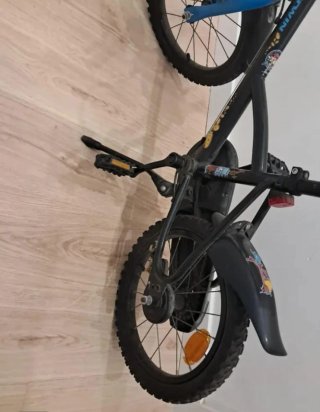 Bicicleta infantil BTWIN negra