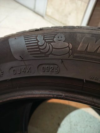 Neumáticos 215/55 R17