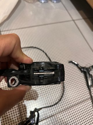 Frenos SRAM Guide RE 4 pistones pastillas nuevas.