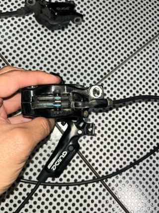 Frenos SRAM Guide RE 4 pistones pastillas nuevas.