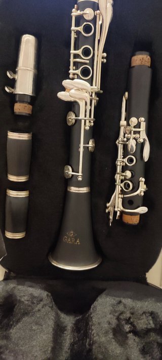 Clarinete Gara con maletín. Entrega sólo en mano