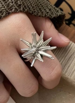 Anillo Punk Chic pinchos móviles Ajustable