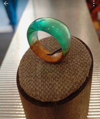 Anello legno e resina verde