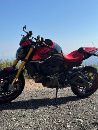 Ducati Monster SP 937 Negra/Roja