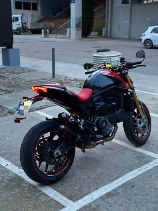 Ducati Monster SP 937 Negra/Roja
