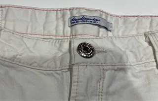 Shorts vaqueros blancos Stradivarius T40