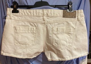 Shorts vaqueros blancos Stradivarius T40
