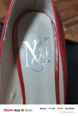 Zapatos de salón rojos Mango