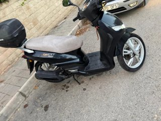 Peugeot Tweet 50cc Negra