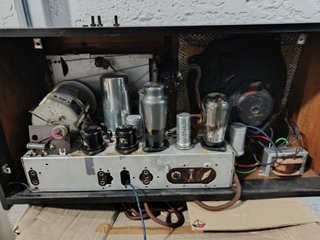 Radio Loewe Opta 2540W Válvulas