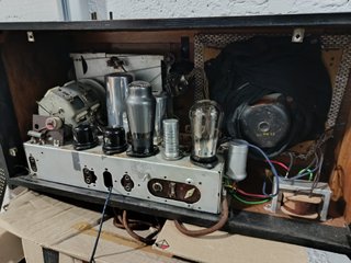 Radio Loewe Opta 2540W Válvulas