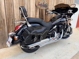 Kawasaki VN900 Vulcan Classic Cruiser