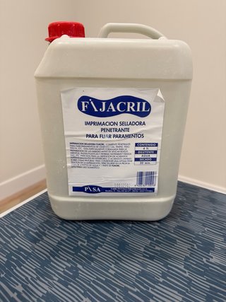 Imprimación selladora Fijacril 4L. Quedan 2 litros
