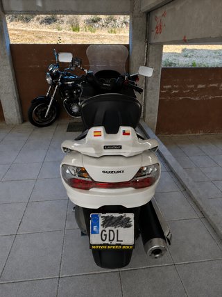 Suzuki Burgman 400 2008 Blanca