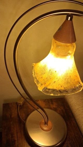Lámpara de cristal y metal dorada!
