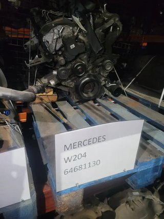 Motor Mercedes W204
