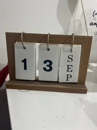 Calendario perpetuo de madera