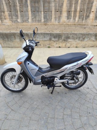 Honda Innova 125 Inyección 2010