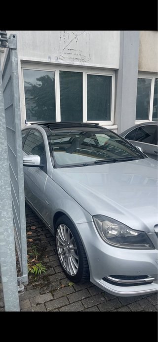 Mercedes-Benz Clase C220 2011 pack amg