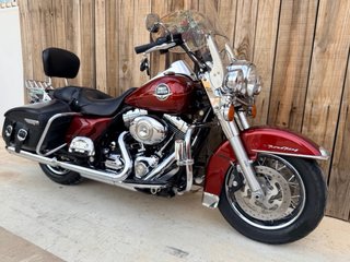 Harley Davidson Road King Classic Roja
