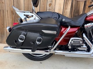 Harley Davidson Road King Classic Roja