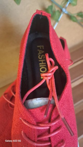 Sapatos vermelhos