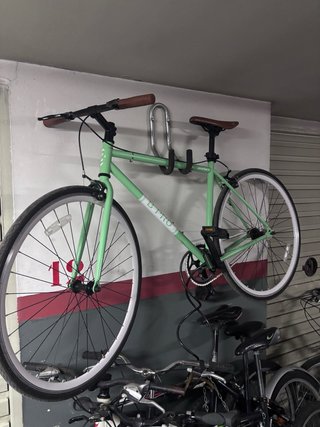 Bicicleta de paseo verde