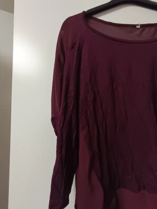 Blusa granate. Talla S.