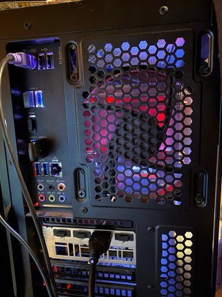 PC Gygabyte GAMING X i7 9700K 16GB RAM