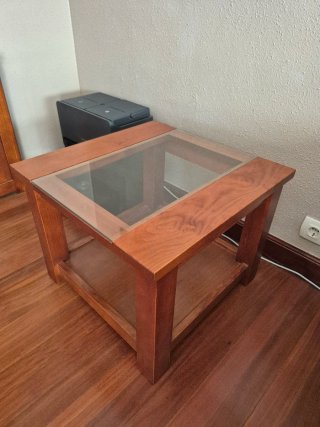 Mesa auxiliar madera y cristal salón