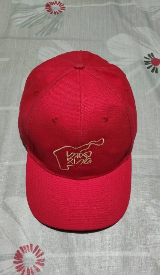 CAMISETA Y GORRA MADRING 26