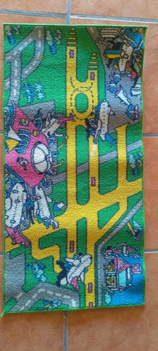Alfombra infantil de tela