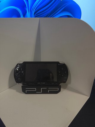 Sony PSP 1004 Fat Negra + Cargador + Juegos