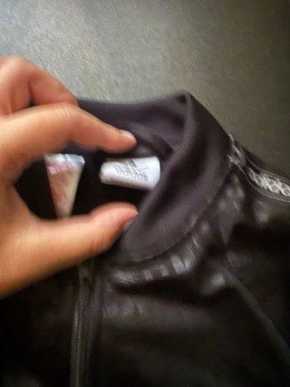 Chaqueta Adidas Negra y Dorada niños de 8 años
