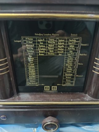 Radio JURA válvulas La Chaux-de-Fonds