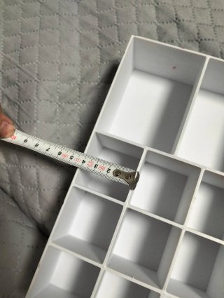 Organizador de maquillaje con flores