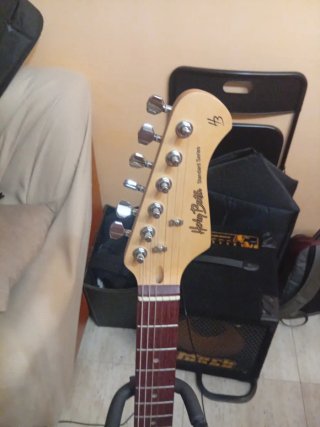 Guitarra Eléctrica Harley Benton ST-20 Blanca