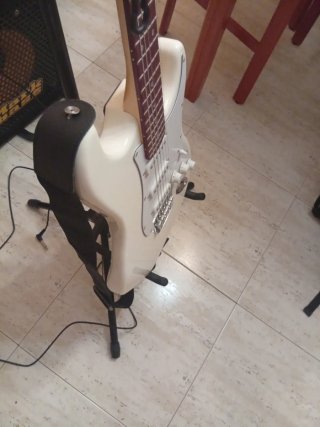 Guitarra Eléctrica Harley Benton ST-20 Blanca