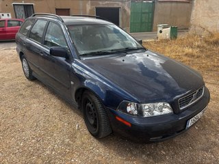 Volvo V40 2004