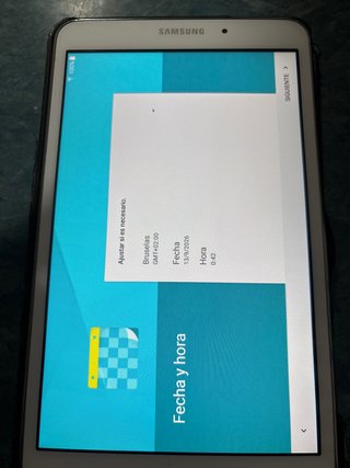 Tablet Samsung Blanca y Gris