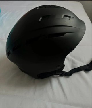 Casco de esquí negro
