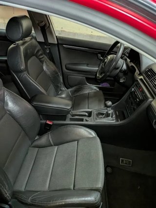 Interior Audi A4 B7 S Line Negro