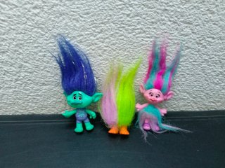 4 Muñecas Trolls
