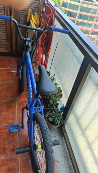 Bici BMX Azul