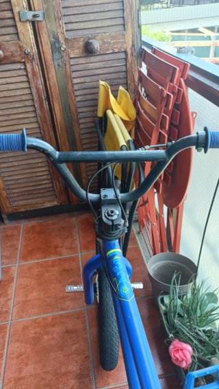 Bici BMX Azul